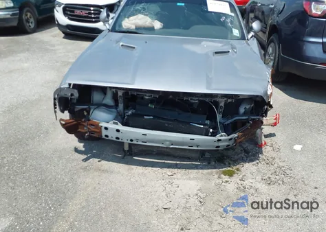 2013 Dodge Challenger Sxt z USA, uszkodzony, nr VIN 2C3CDYAG4DH729085